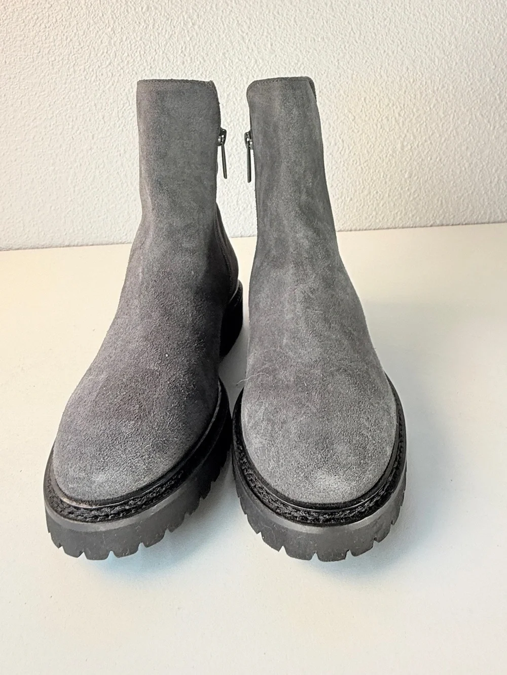 Aquatalia Gray Suede Lug Sole Ankle Boots Italy Size 8 Gray Boots leather